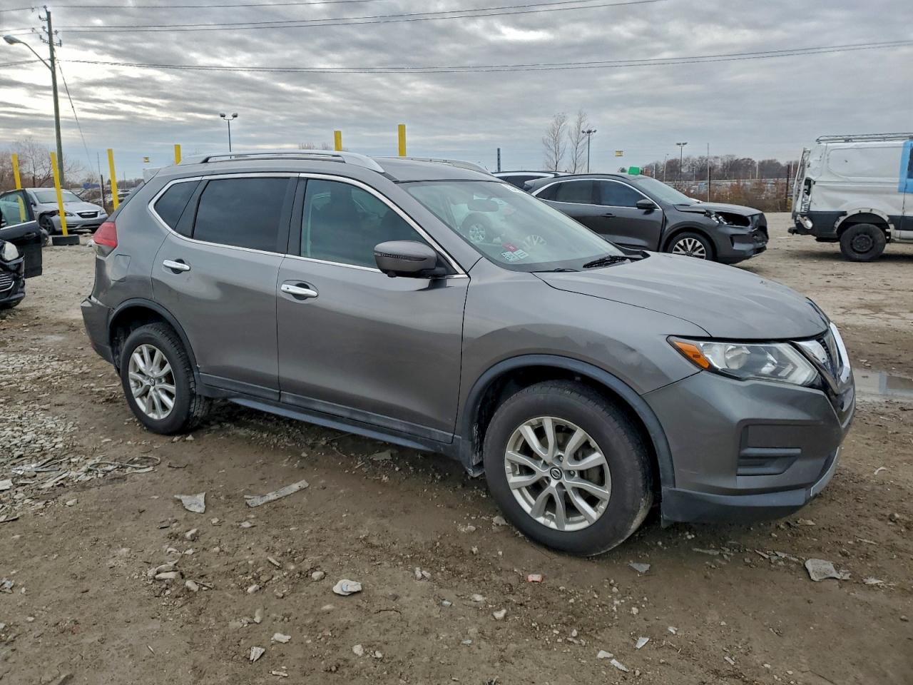 2017 NISSAN ROGUE SV photo 7