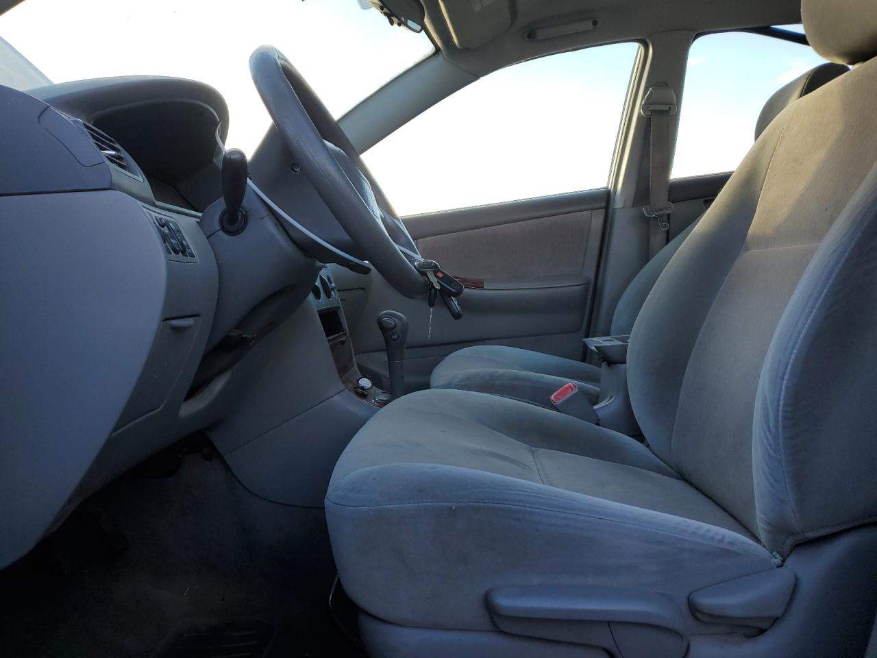 2008 TOYOTA COROLLA photo 7