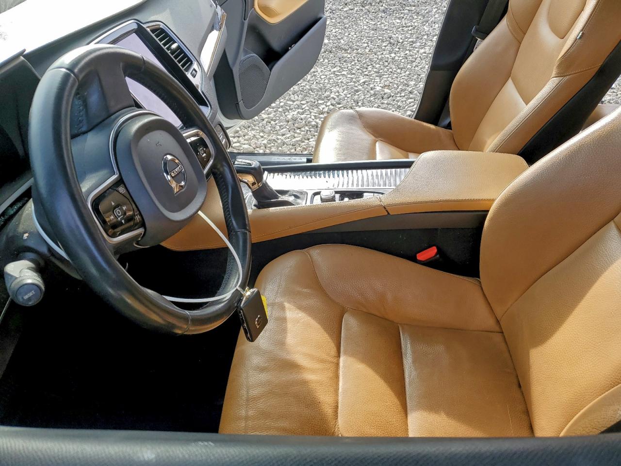 2018 VOLVO XC90 T6 photo 13