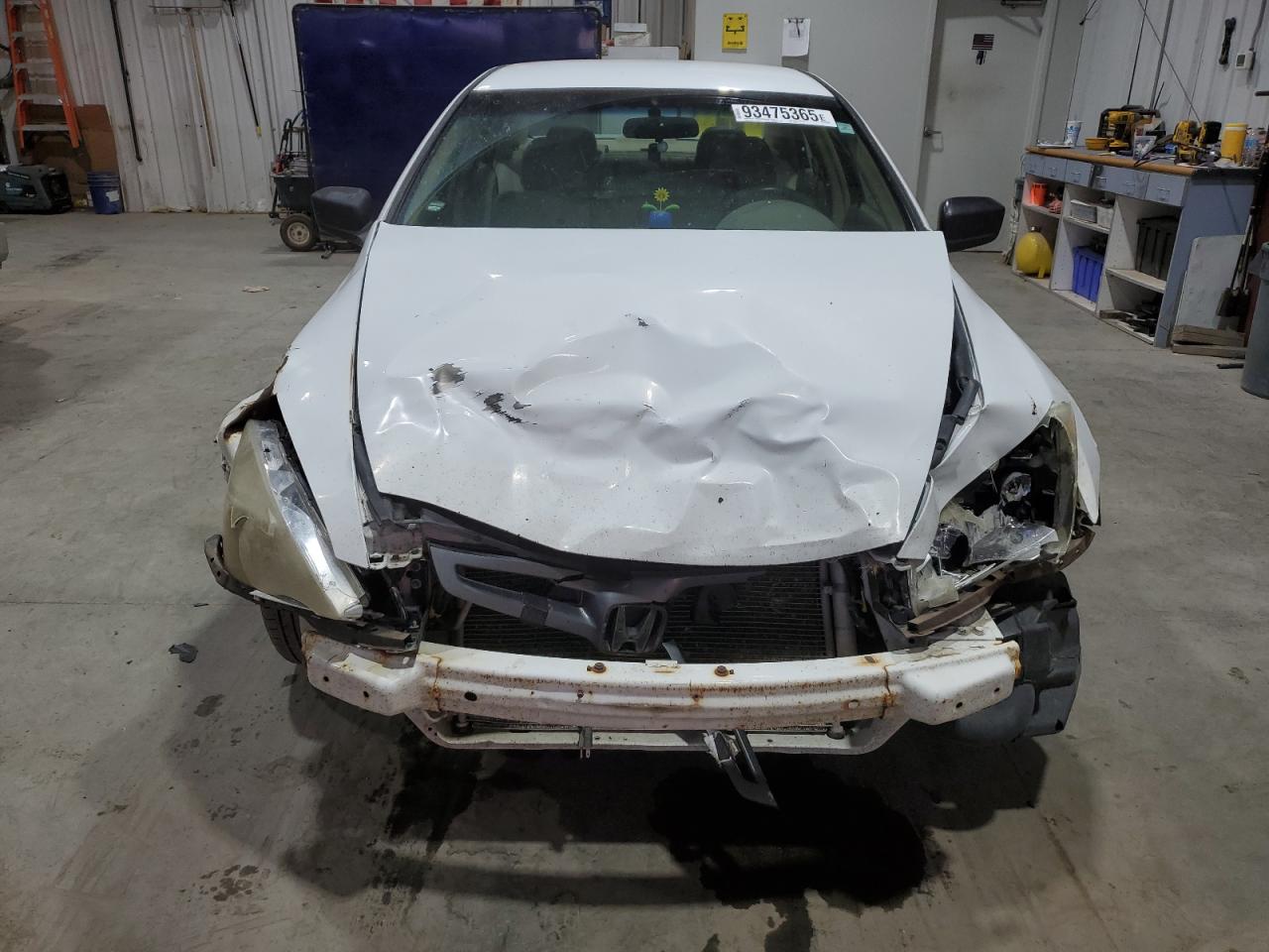 2004 HONDA ACCORD DX photo 9
