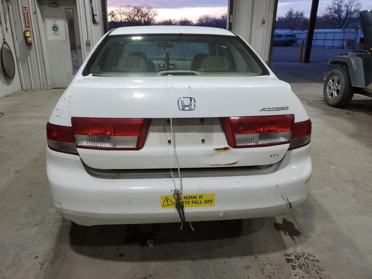 2004 HONDA ACCORD DX photo 11