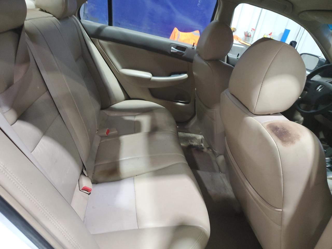 2004 HONDA ACCORD DX photo 19