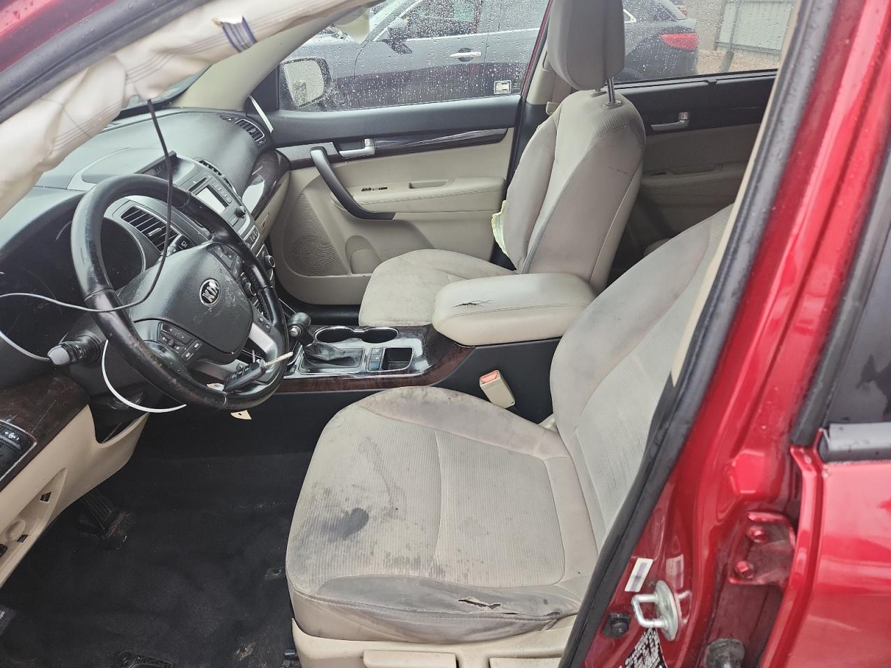 2015 KIA SORENTO LX photo 19