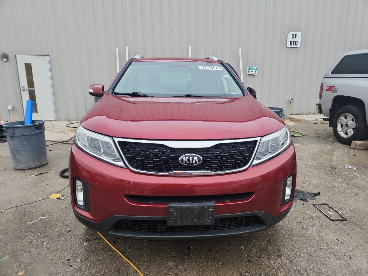 2015 KIA SORENTO LX photo 13