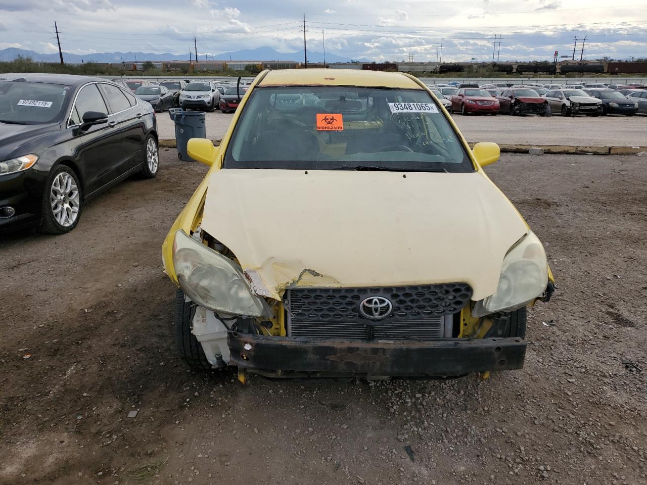 2004 TOYOTA COROLLA MATRIX XR photo 5