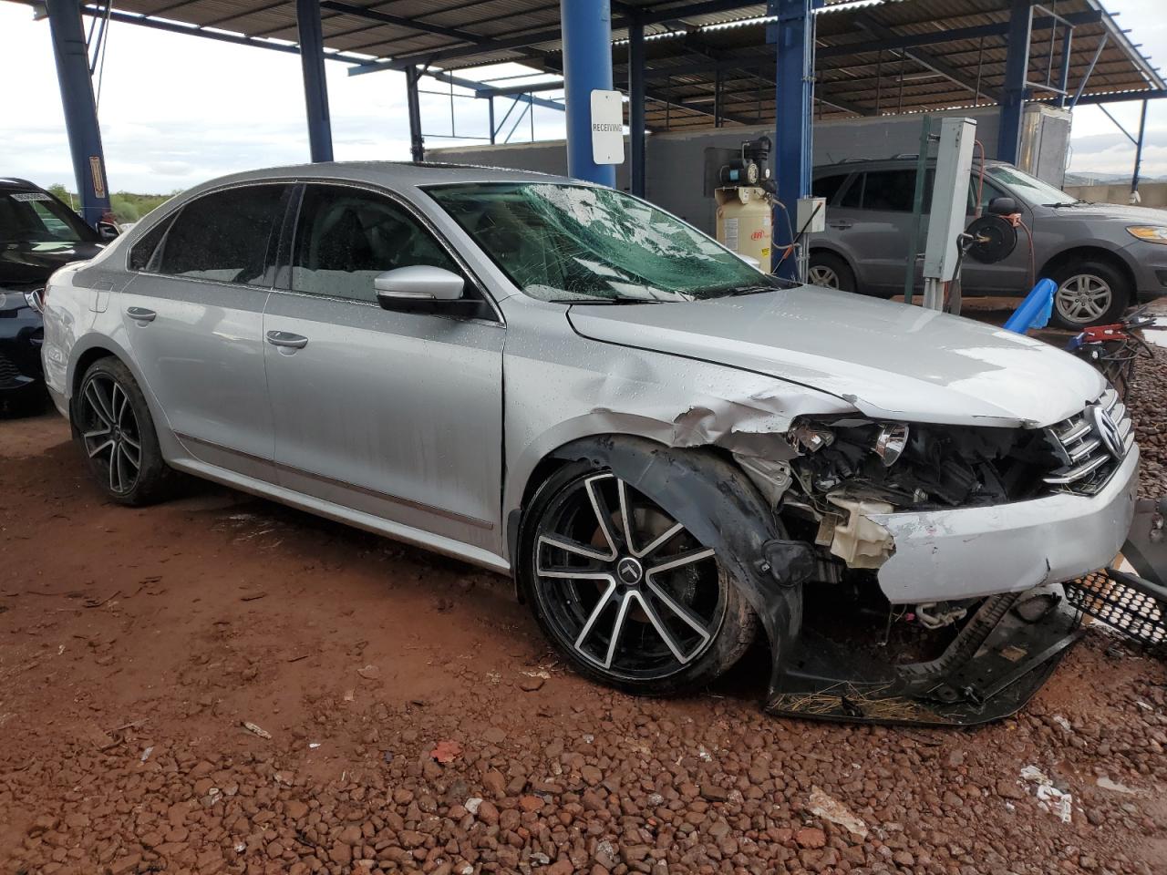2014 VOLKSWAGEN PASSAT SEL photo 10