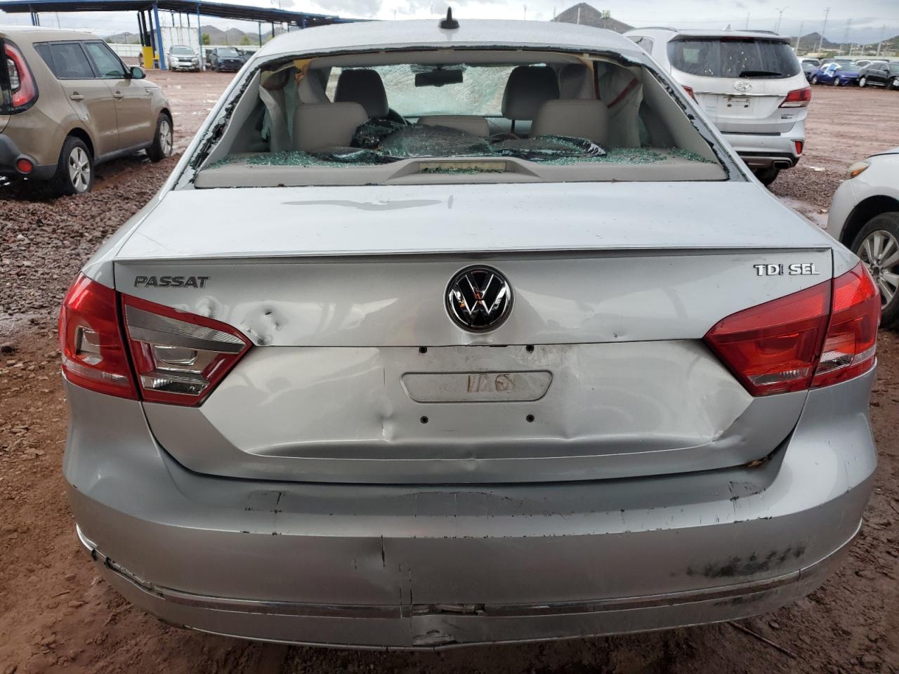 2014 VOLKSWAGEN PASSAT SEL photo 16