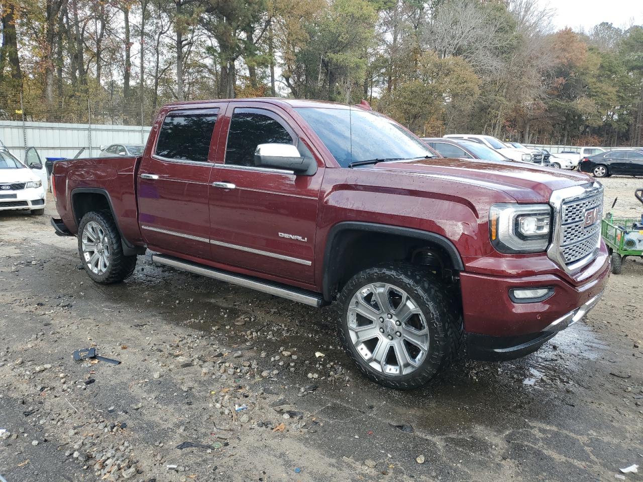 2017 GMC SIERRA K1500 DENALI photo 4