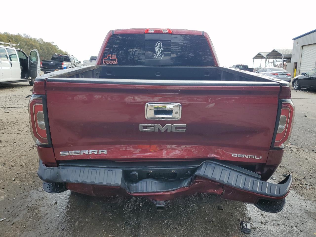 2017 GMC SIERRA K1500 DENALI photo 6
