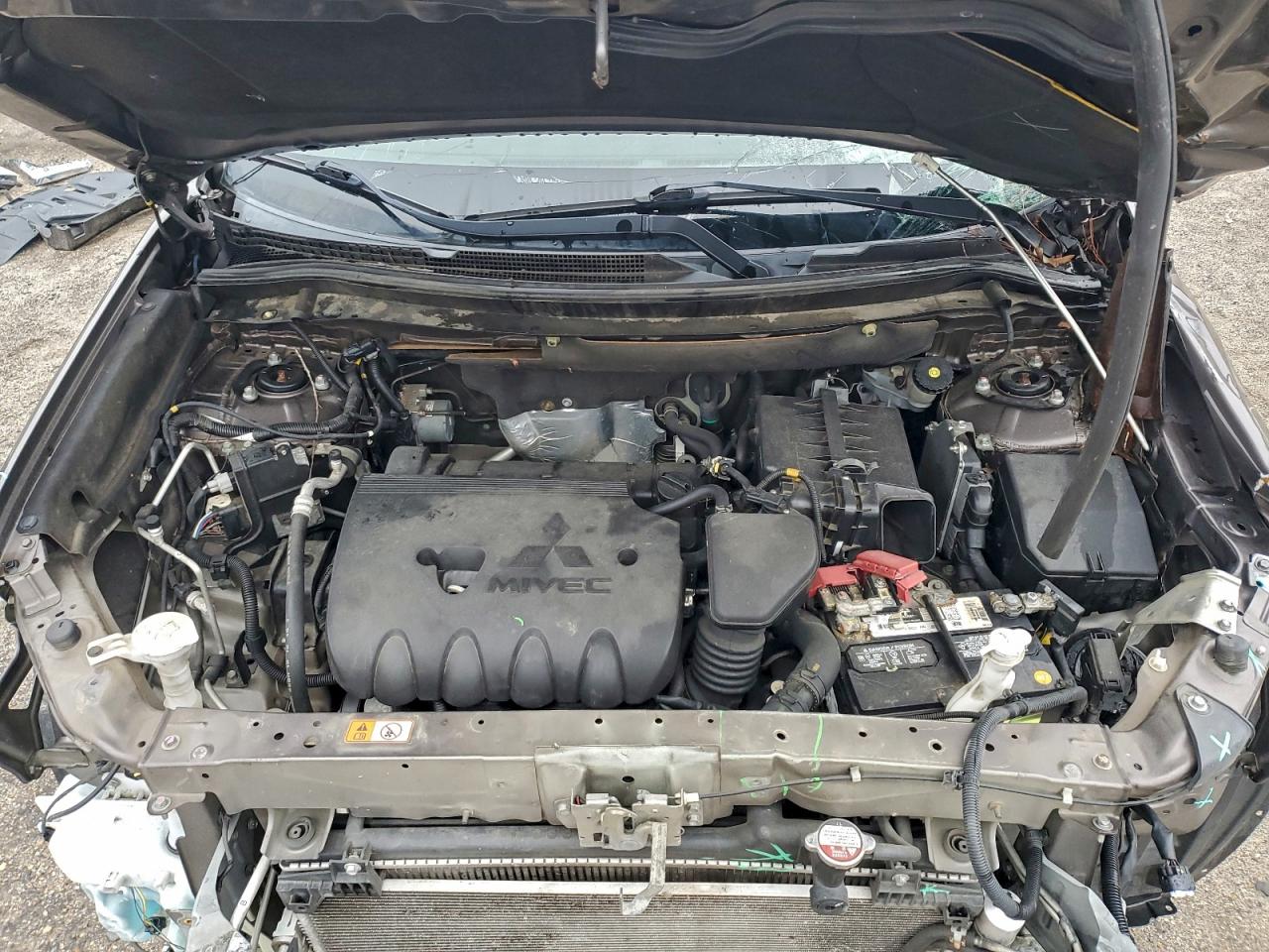 2019 MITSUBISHI OUTLANDER SE photo 34
