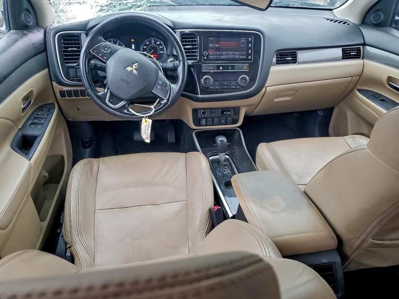 2019 MITSUBISHI OUTLANDER SE photo 22