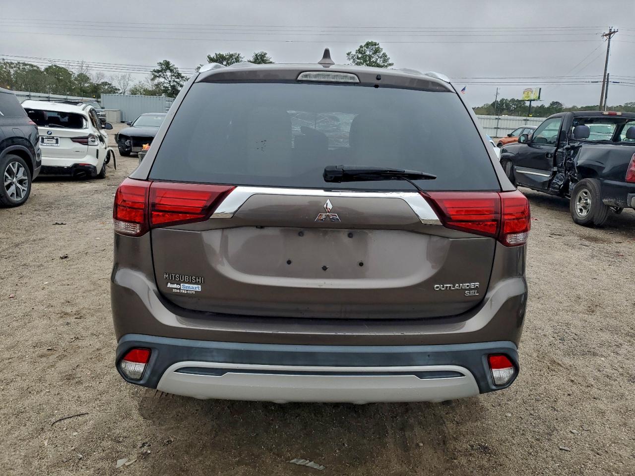 2019 MITSUBISHI OUTLANDER SE photo 16