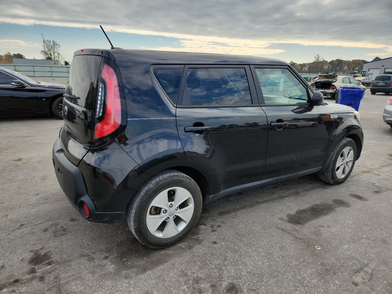 2015 KIA SOUL photo 3
