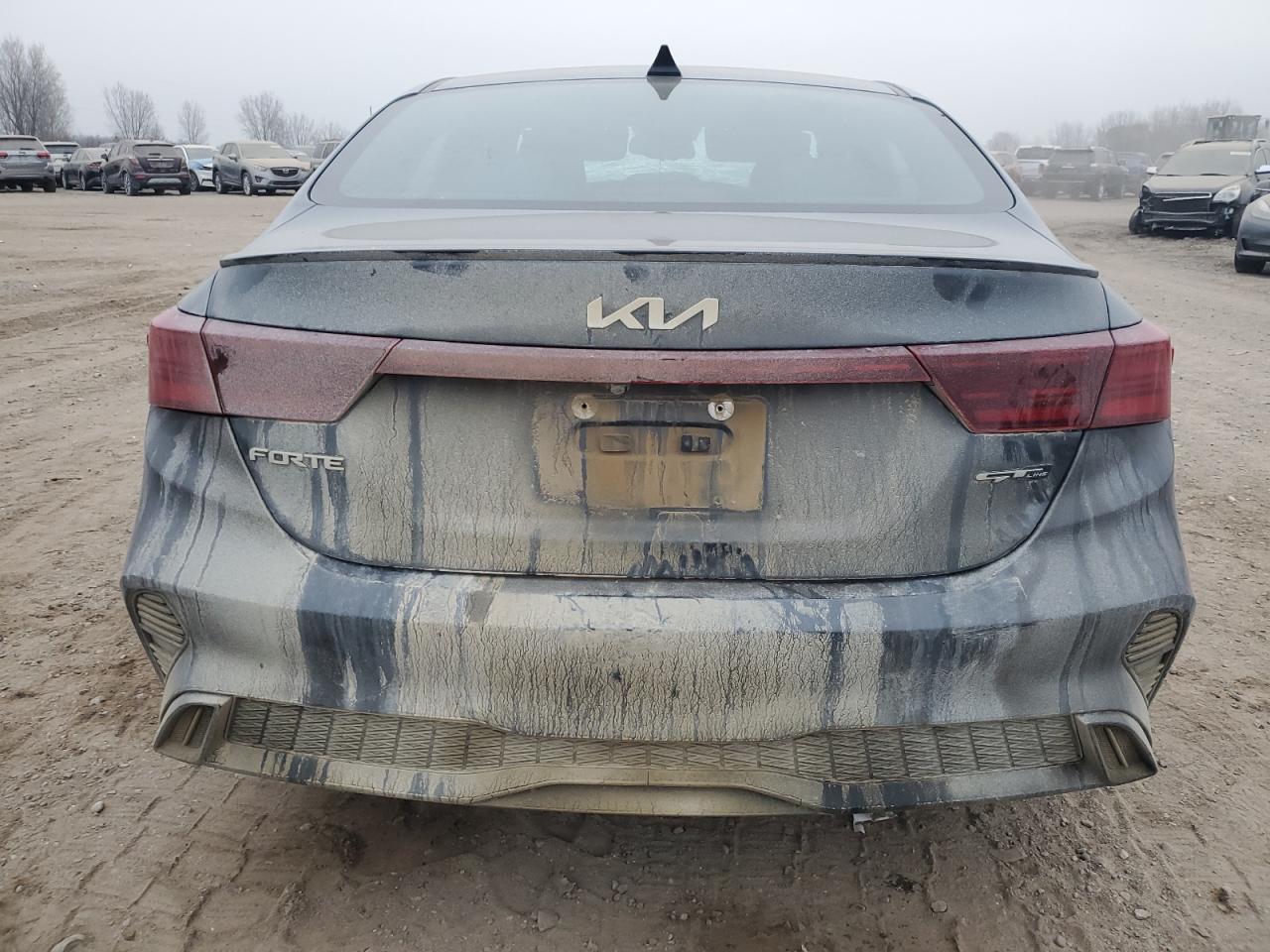 2023 KIA FORTE GT LINE photo 11