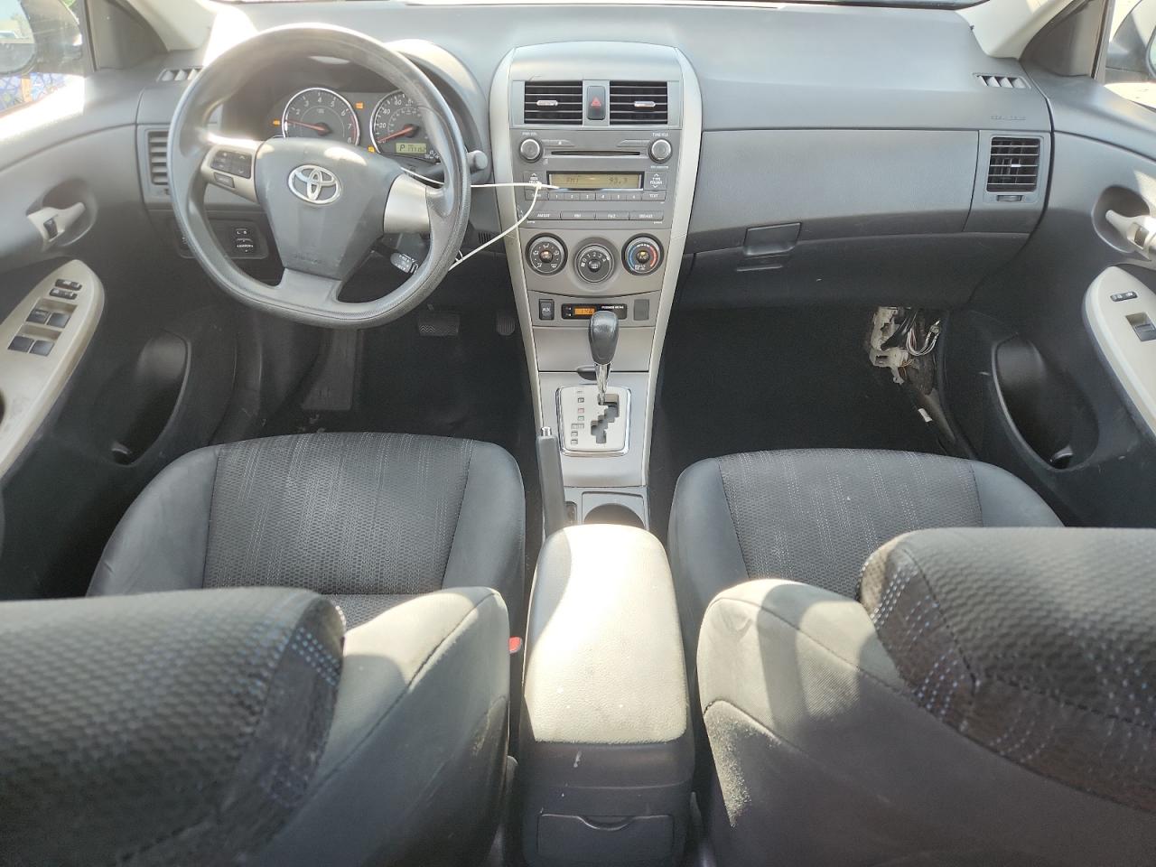 2011 TOYOTA COROLLA S photo 15