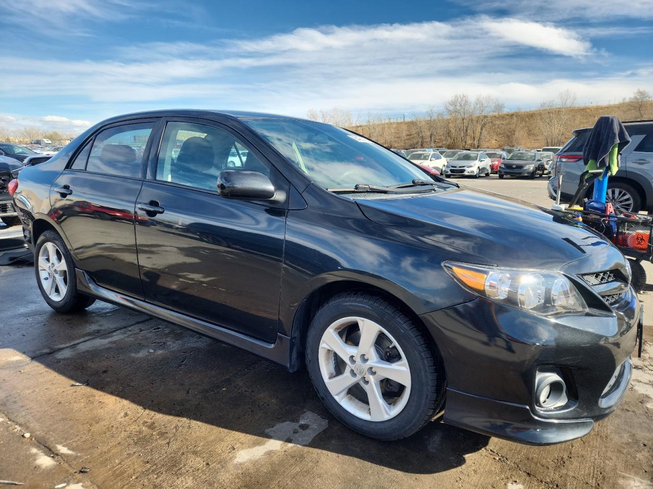 2011 TOYOTA COROLLA S photo 7