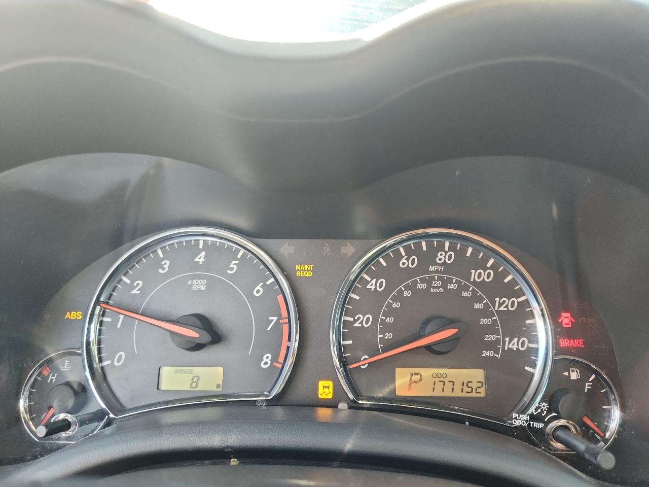 2011 TOYOTA COROLLA S photo 17
