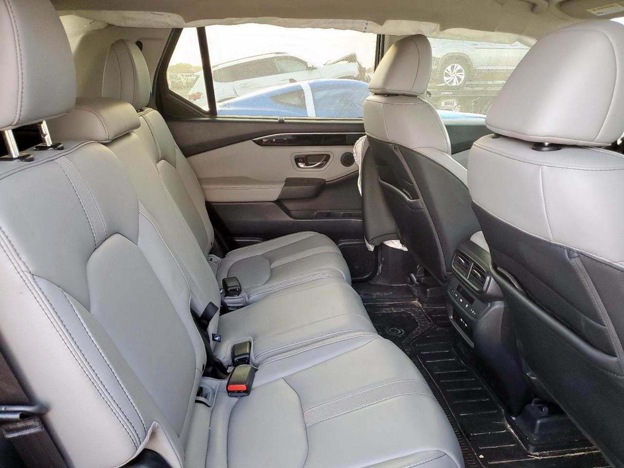 2025 HONDA PILOT EXL photo 10