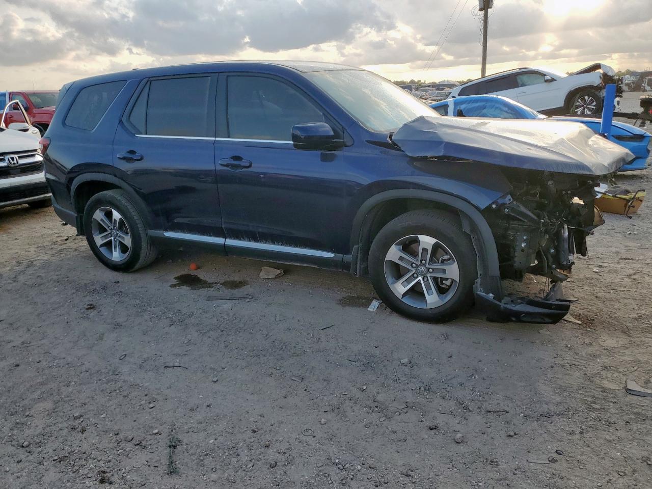 2025 HONDA PILOT EXL photo 4