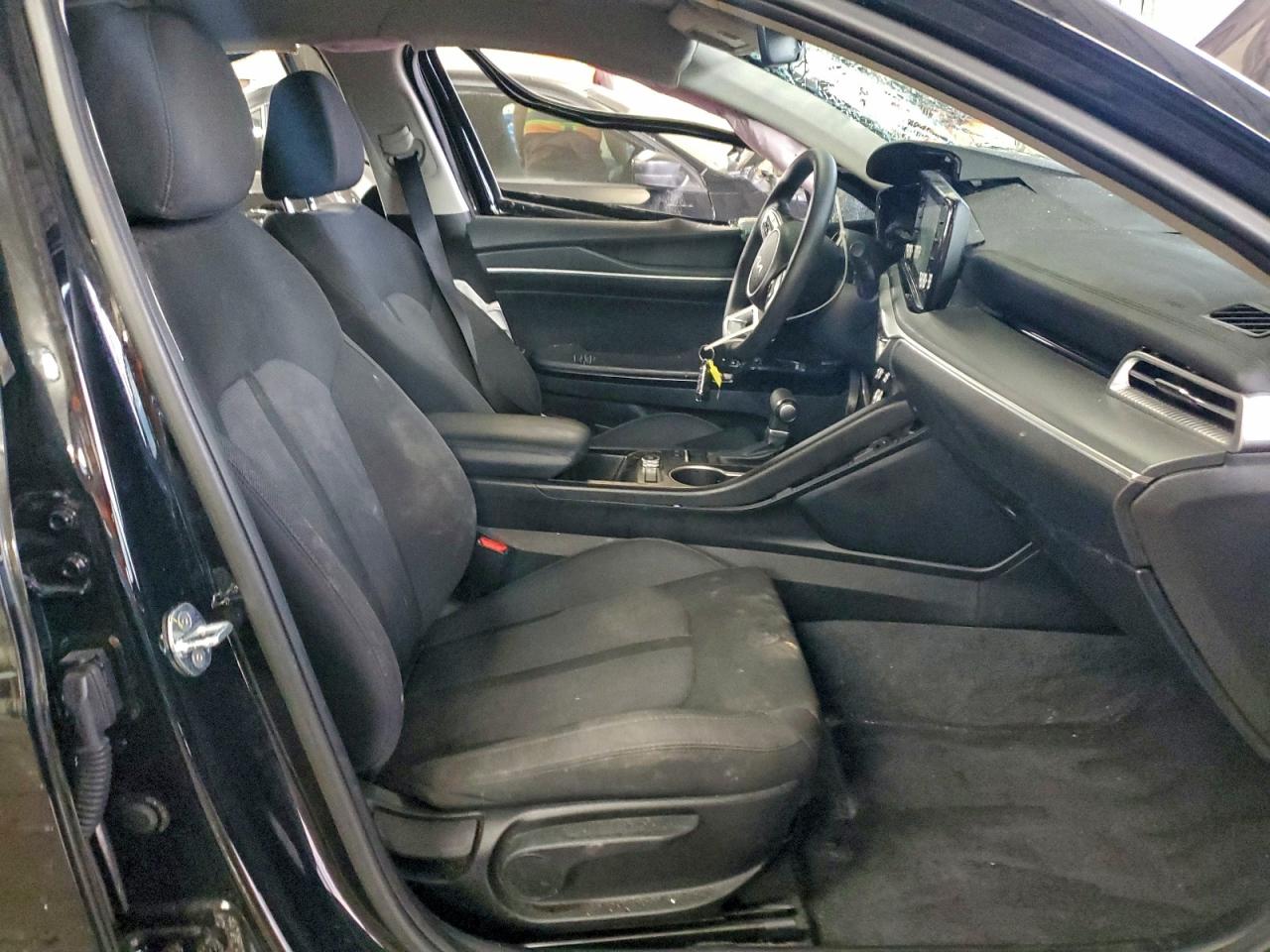 2023 KIA K5 LXS photo 13