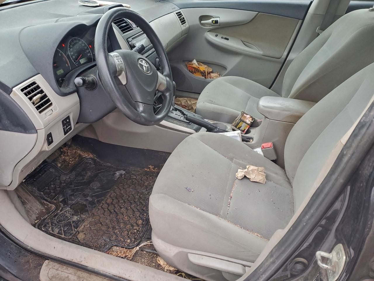 2013 TOYOTA COROLLA BASE photo 7