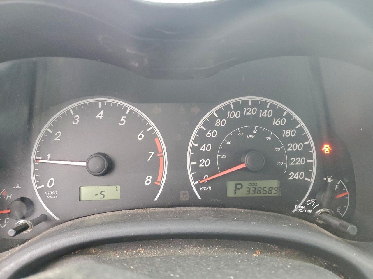 2013 TOYOTA COROLLA BASE photo 9