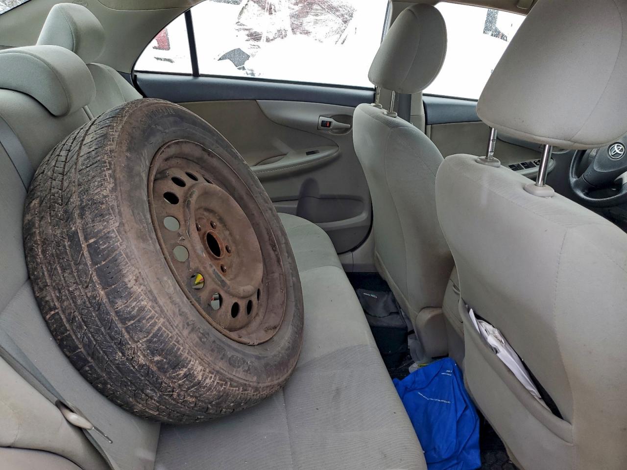 2013 TOYOTA COROLLA BASE photo 10