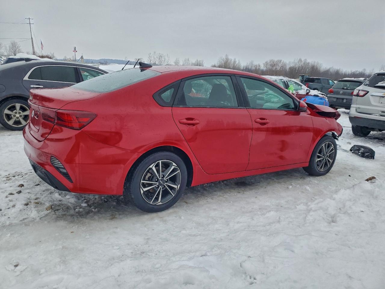 2024 KIA FORTE LXS photo 3