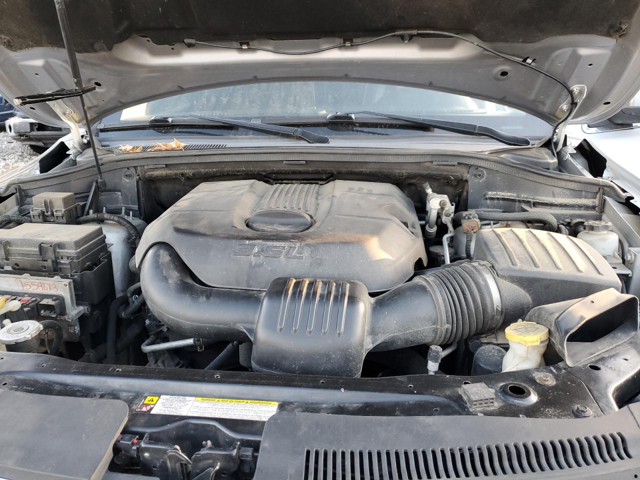 2011 JEEP GRAND CHEROKEE OVERLAND photo 23