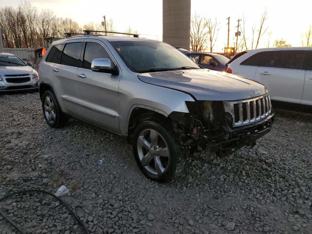 2011 JEEP GRAND CHEROKEE OVERLAND photo 7