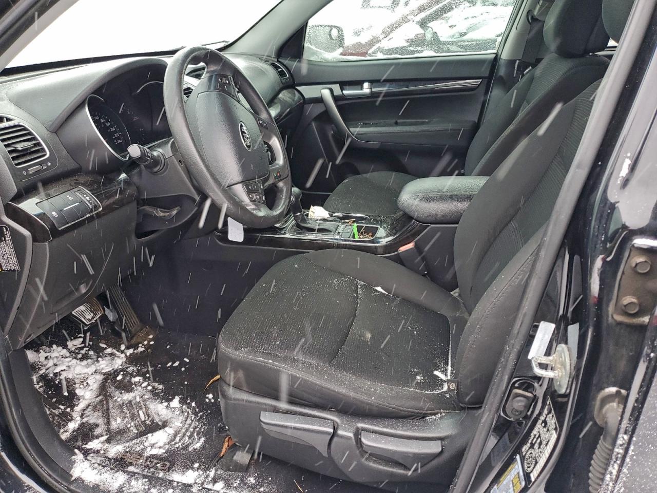 2014 KIA SORENTO LX photo 19