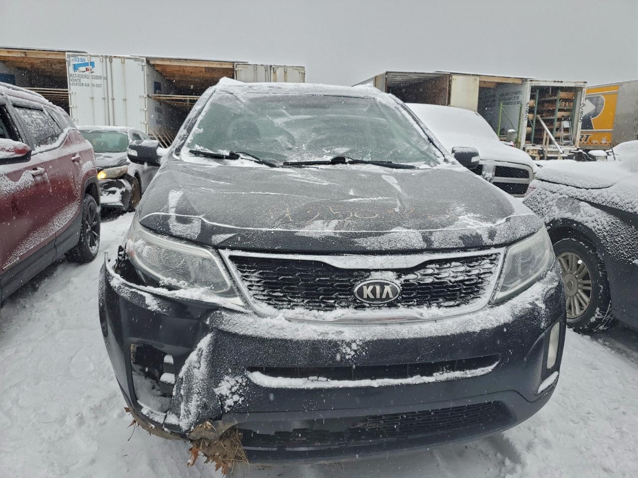 2014 KIA SORENTO LX photo 13