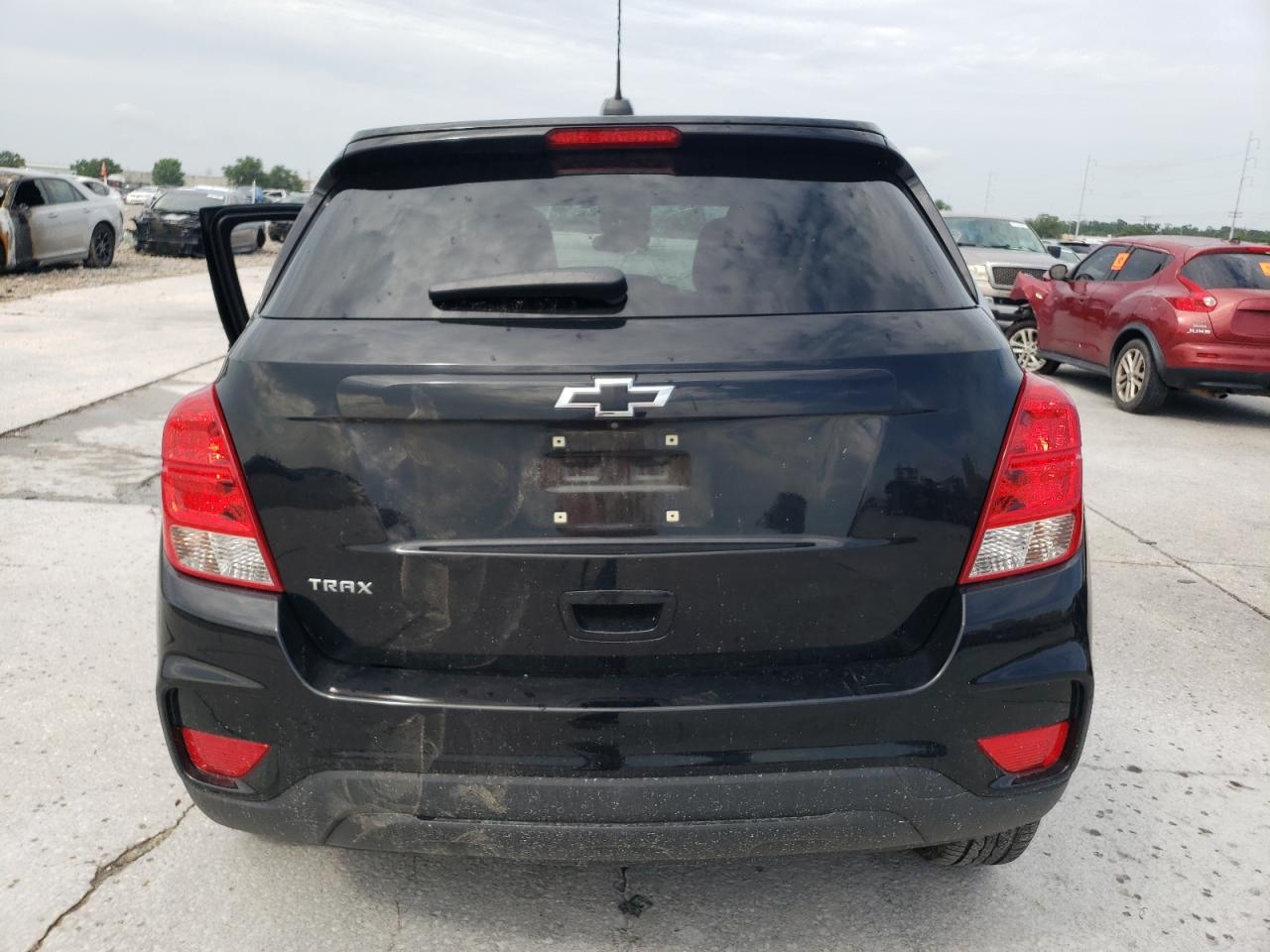 2019 CHEVROLET TRAX LS photo 16
