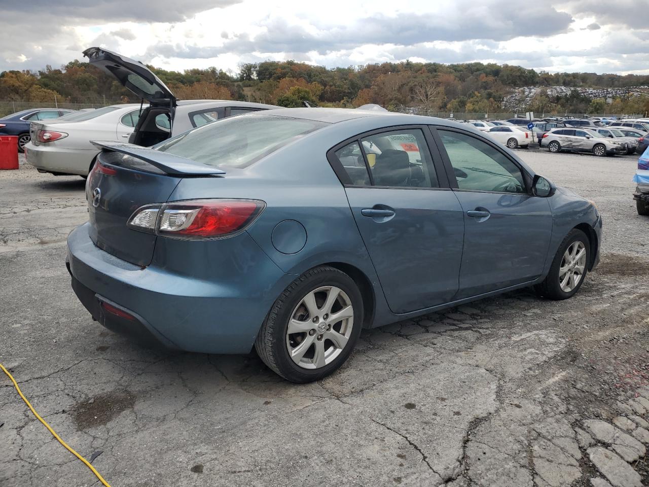 2010 MAZDA 3 I photo 3