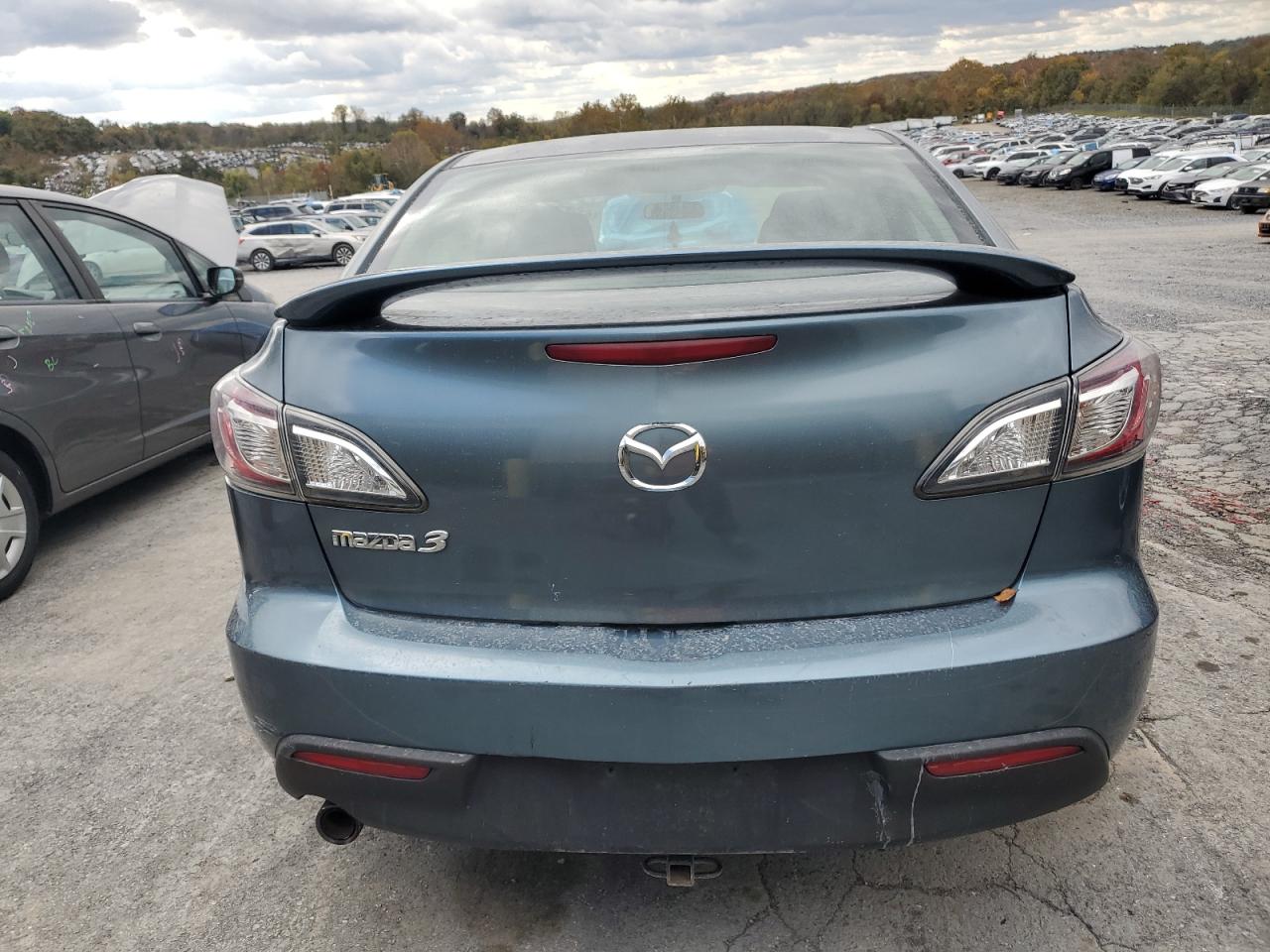 2010 MAZDA 3 I photo 6