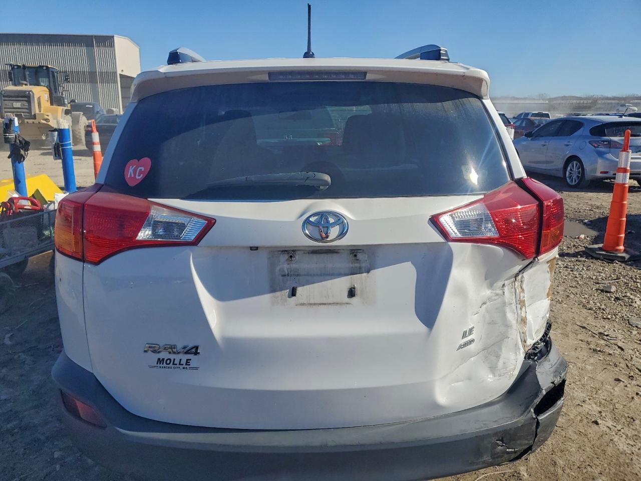 2015 TOYOTA RAV4 photo 11