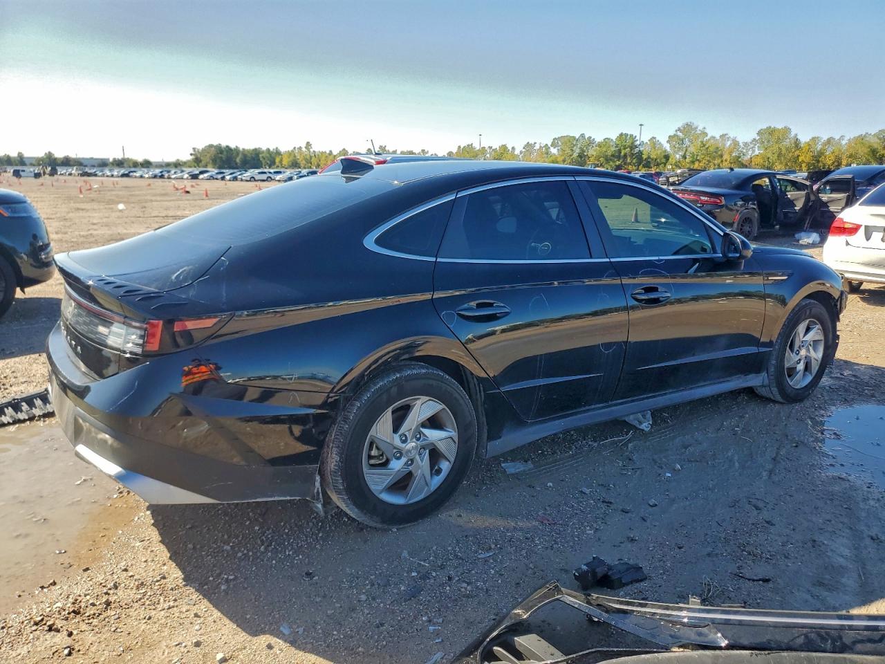 2025 HYUNDAI SONATA SE photo 3