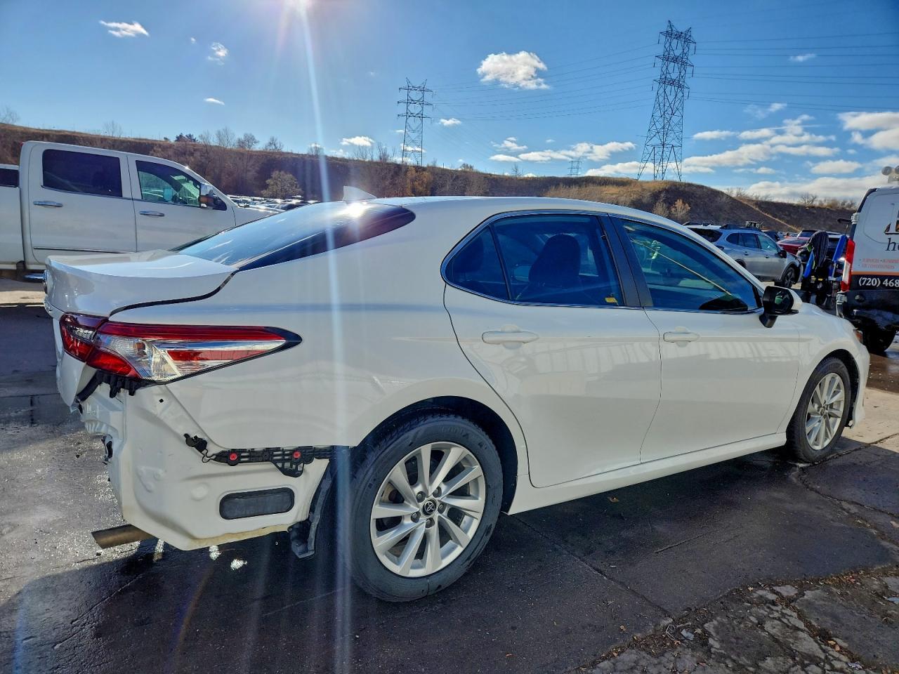 2022 TOYOTA CAMRY LE photo 7