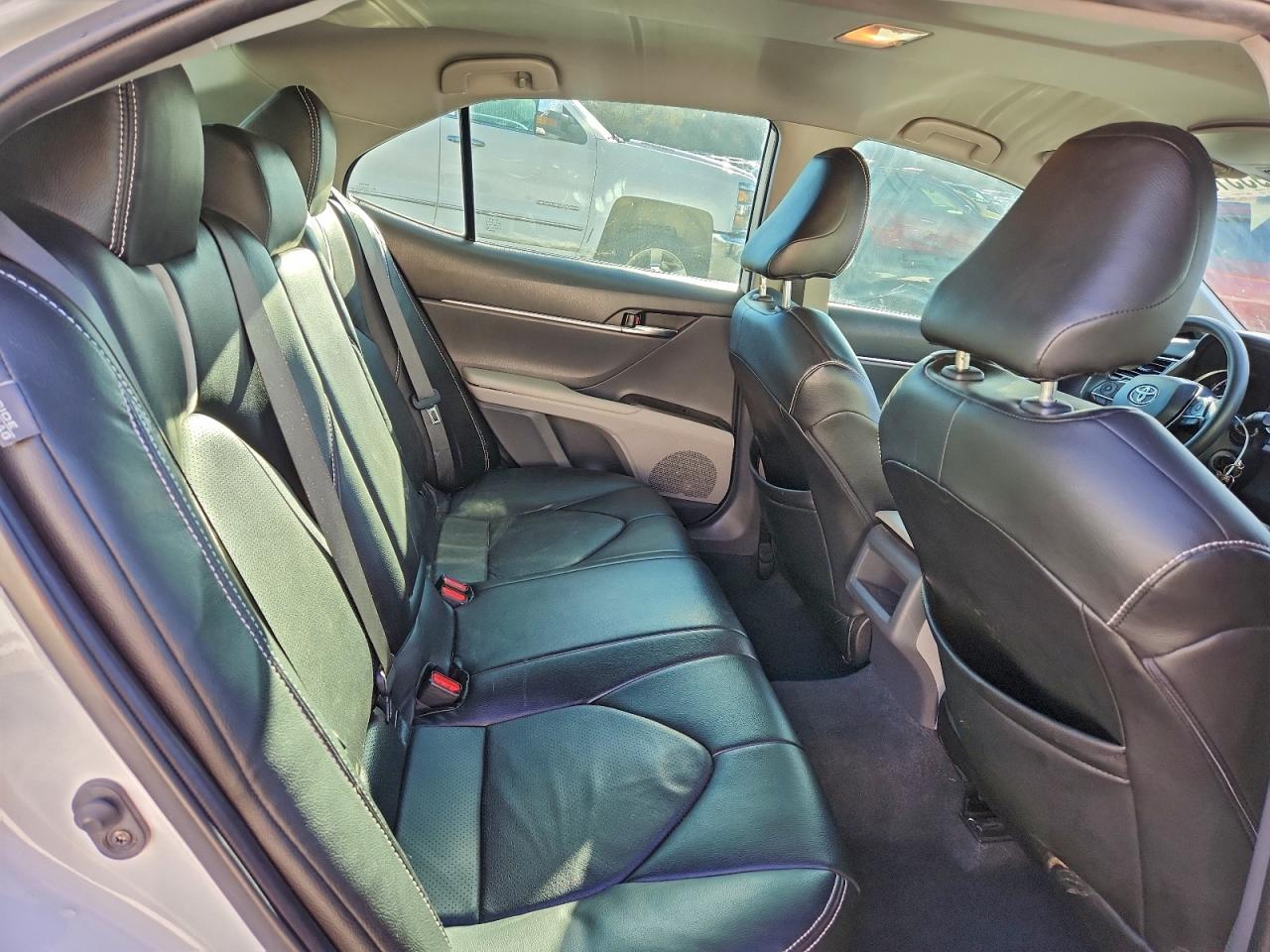 2022 TOYOTA CAMRY LE photo 28
