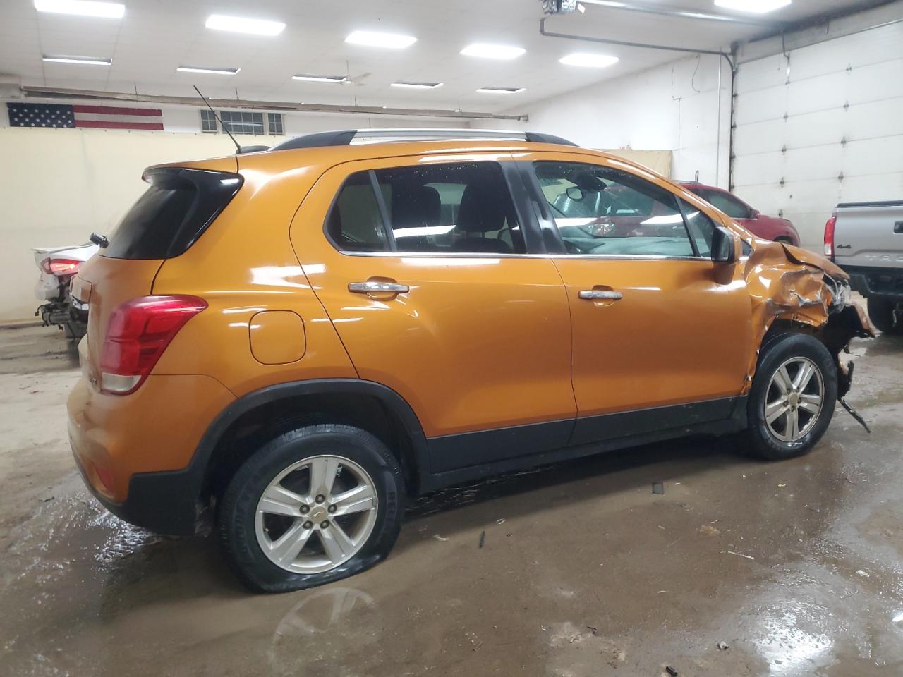 2017 CHEVROLET TRAX 1LT photo 5