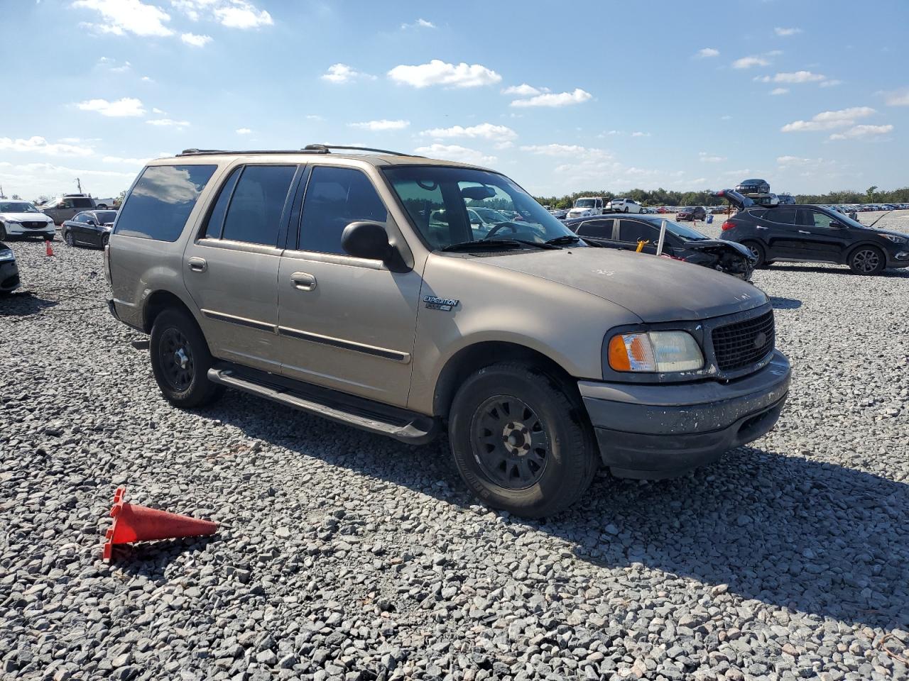 2002 FORD EXPEDITION XLT photo 4