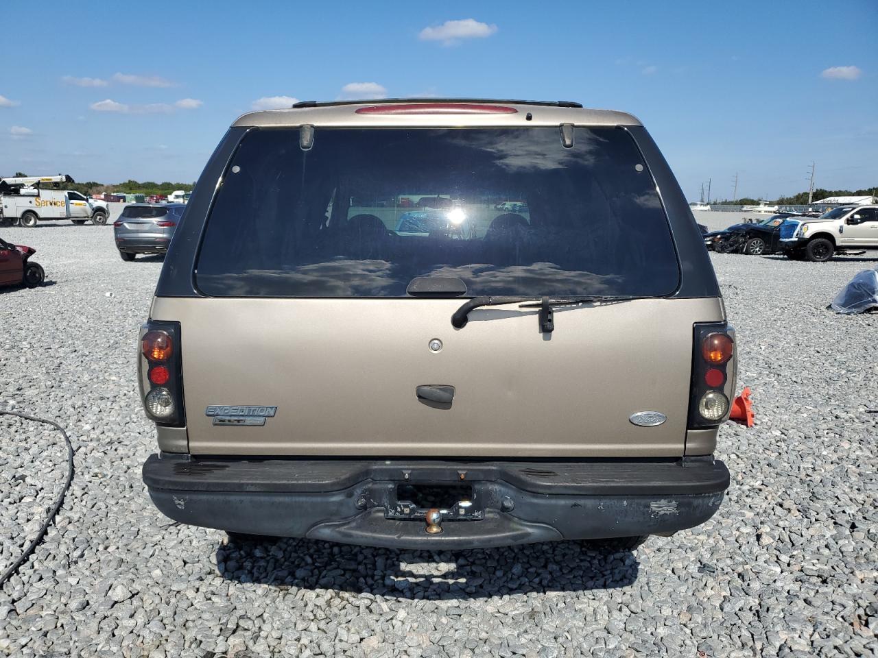 2002 FORD EXPEDITION XLT photo 6