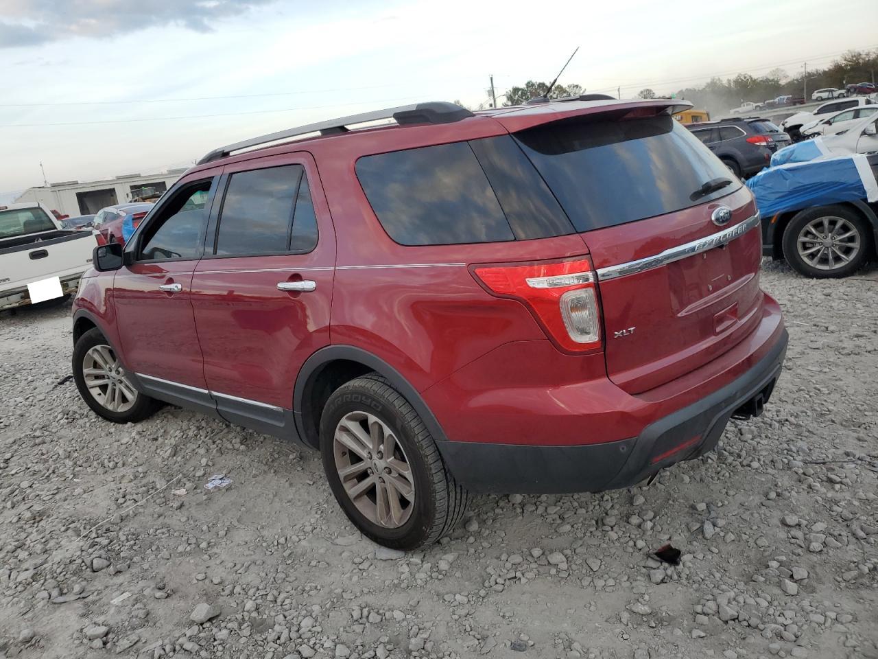 2013 FORD EXPLORER XLT photo 2