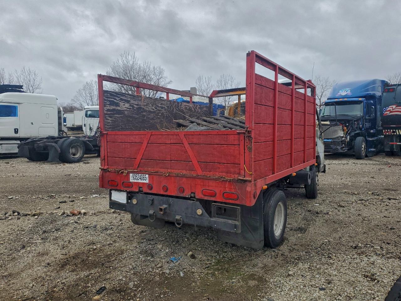 2003 ISUZU NPR photo 5