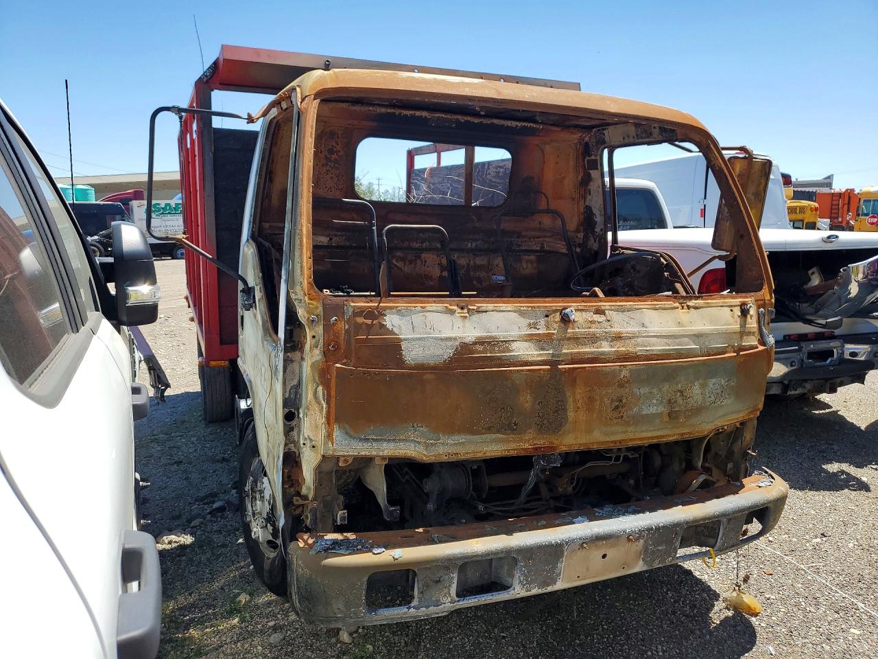 2003 ISUZU NPR photo 7