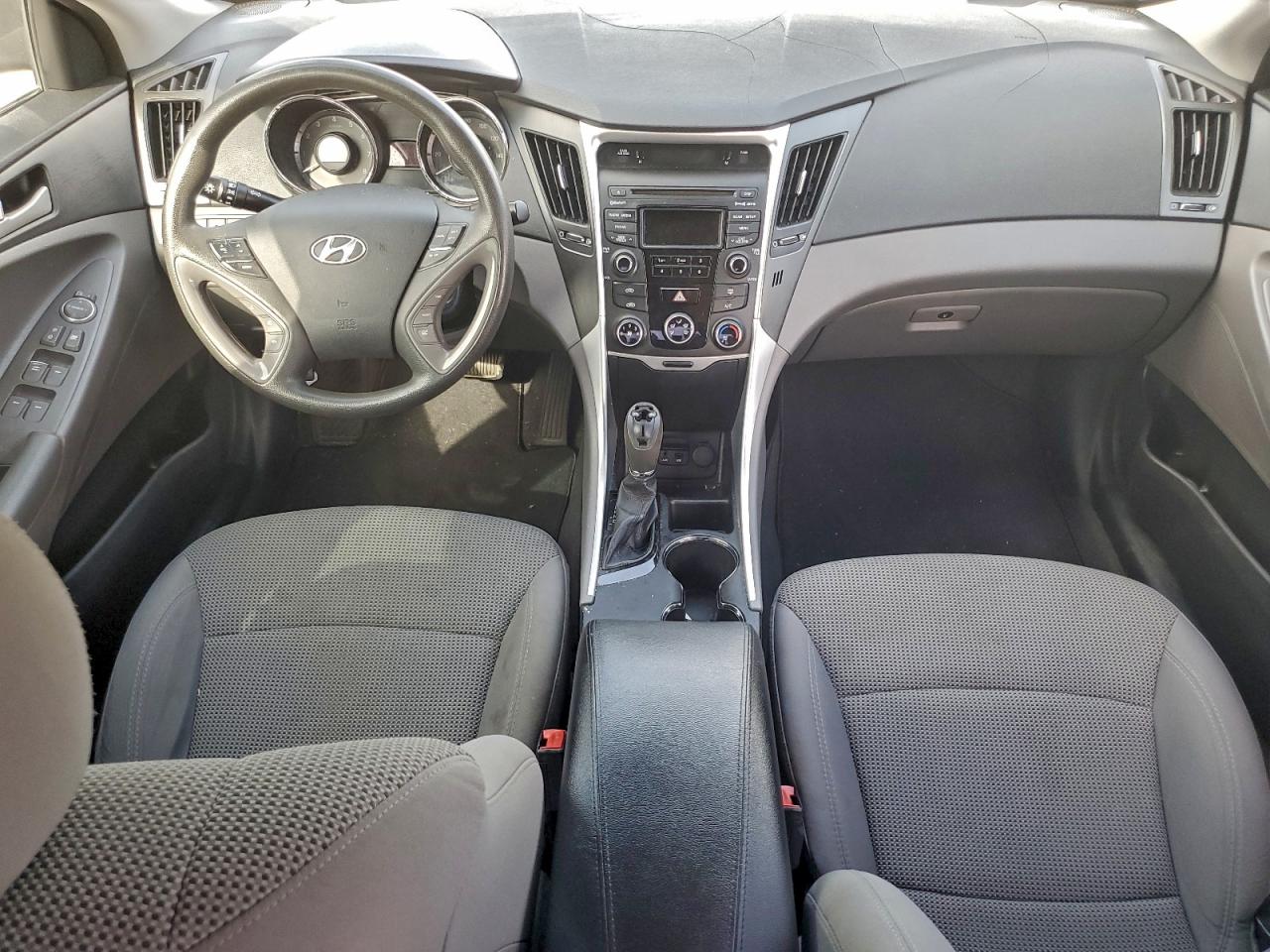 2014 HYUNDAI SONATA GLS photo 8