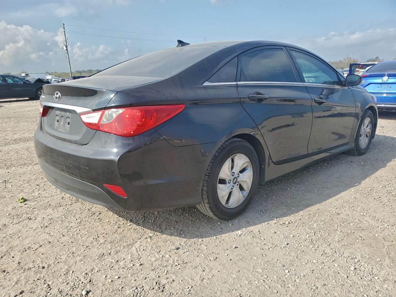 2014 HYUNDAI SONATA GLS photo 3
