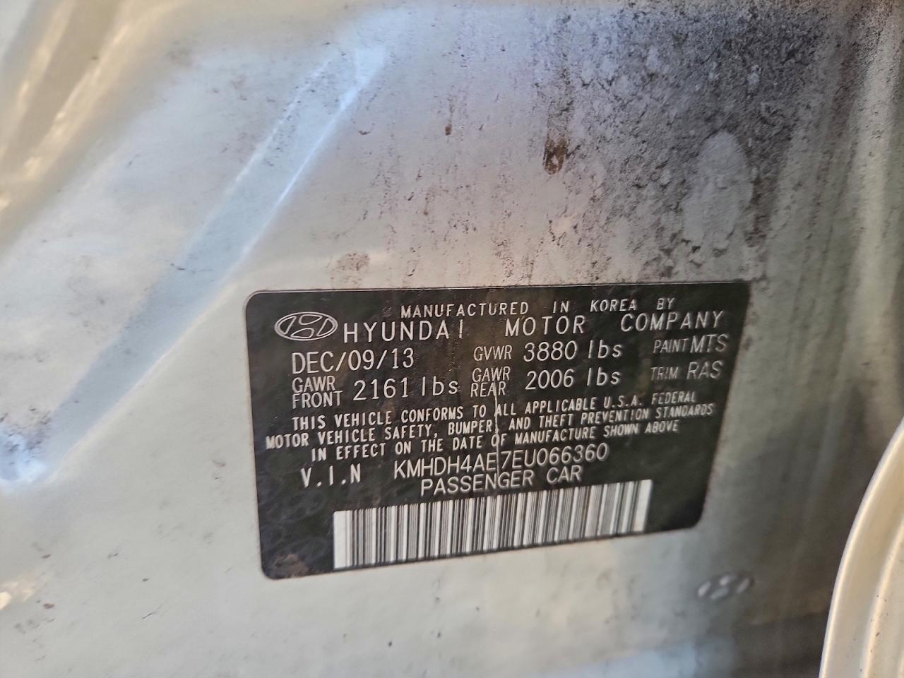 2014 HYUNDAI ELANTRA SE photo 23