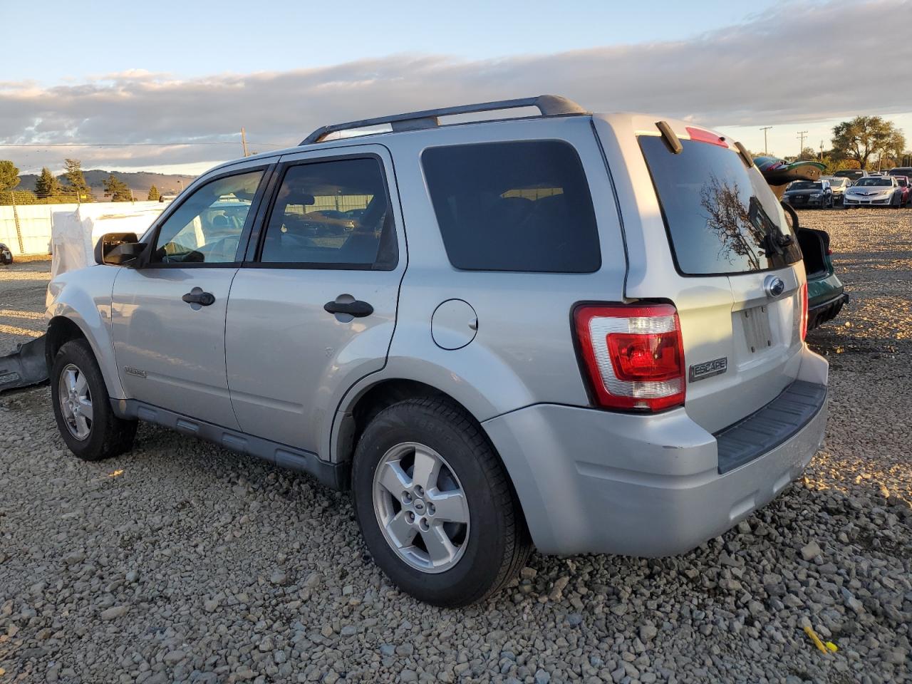 2008 FORD ESCAPE XLT photo 2