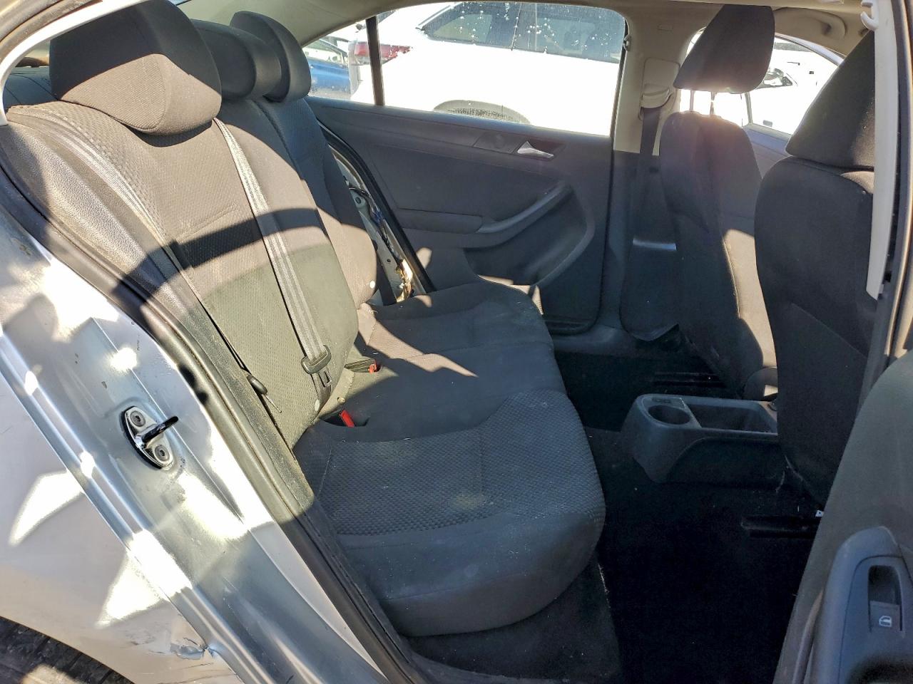 2012 VOLKSWAGEN JETTA BASE photo 10